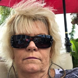 Meet your Posher, Carlene